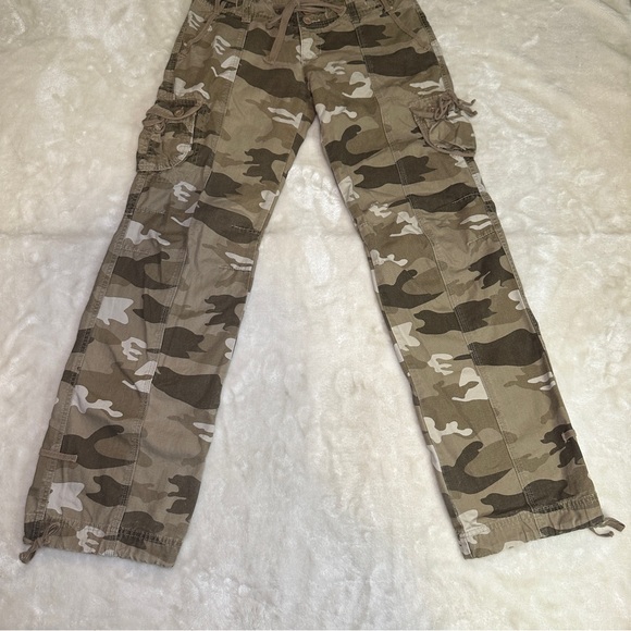 Vintage Y2K Abercrombie & Fitch Low Rise Camo Cargo Pants Size Small - Picture 6 of 14